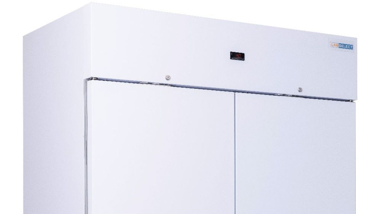 Labselect double refrigerator with solid doors